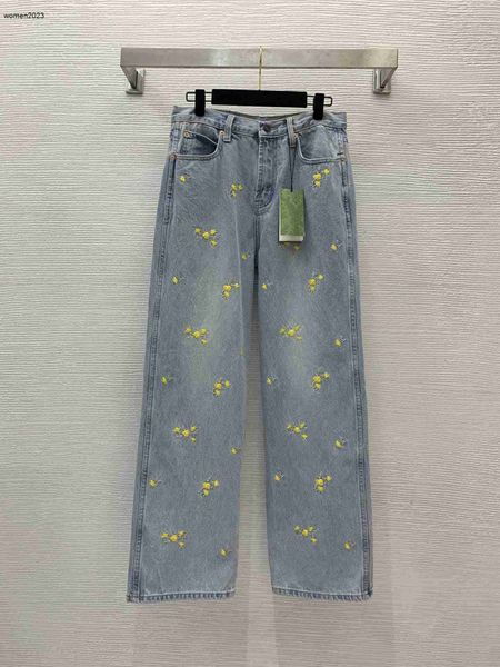 Брендовые джинсы, женские джинсовые дизайнерские брюки, модные джинсовые брюки с логотипом, женские джинсовые брюки с желтой цветочной вышивкой, 25 марта