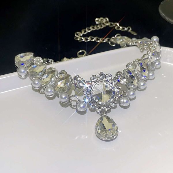 Conjunto de pérolas diamante flor 2023 novo francês high end gargantilha colar corrente neckchain colar ornamento