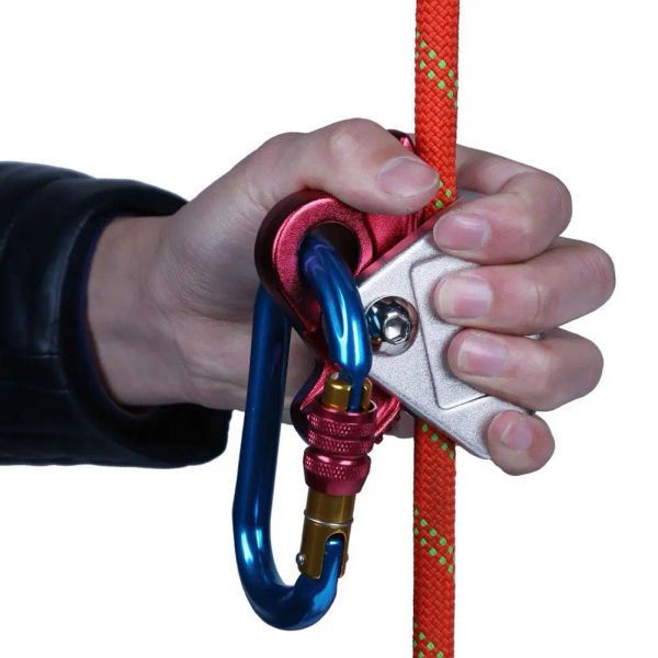 Accessori 15KN Arrampicata su roccia Speleologia sugli alberi Corda con foro di presa Moschettone Attrezzatura di sicurezza Attrezzatura Accessori per sport all'aria aperta