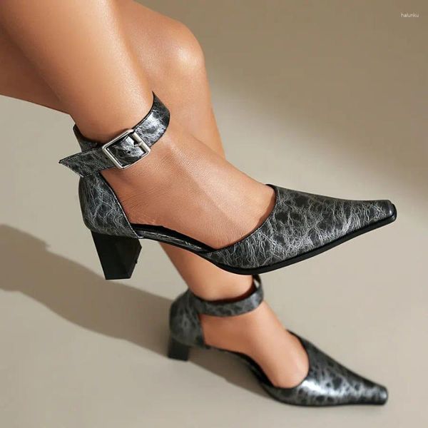 Sandálias apontadas dedo do pé punk senhora bombas de verão tornozelo fivela larga cinto quadrado robusto salto alto luxo mulher sapatos designer mulheres