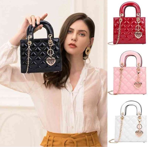 2024 New Cross Body Evening Bags Luxus für Frauen Plaid Gelee Süßigkeiten Farbklappe Mini Entworfene Damen Schulterkette Tote Messenger Crossbody Handtasche Hochqualität