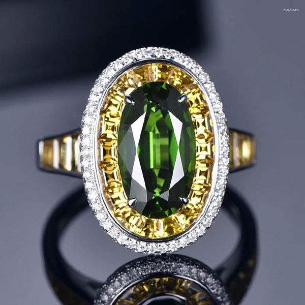 Anelli a grappolo Grandi pietre preziose di cristallo verde smeraldo Diamanti reali per le donne Oro bianco 18 carati Riempito di gioielli di lusso pregiati Bijoux Fasce per feste