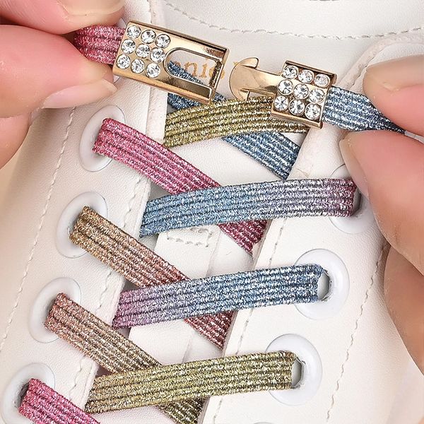 1 paio senza lacci per scarpe lacci con fibbia a diamante lacci elastici in pizzo perla luce colorata moda senza cravatte sneaker per bambini adulto 240321