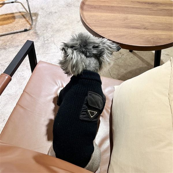 Abbigliamento per cani firmato Autunno Inverno Pet maglione lavorato a maglia Schnauzer caldo maglione tascabile cappotto design per animali domestici