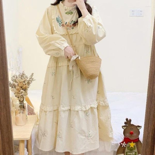 Vestidos casuais mori menina vintage bordado de manga comprida vestido de primavera japonês doce bonito solto babados cordão bege longo para mulheres