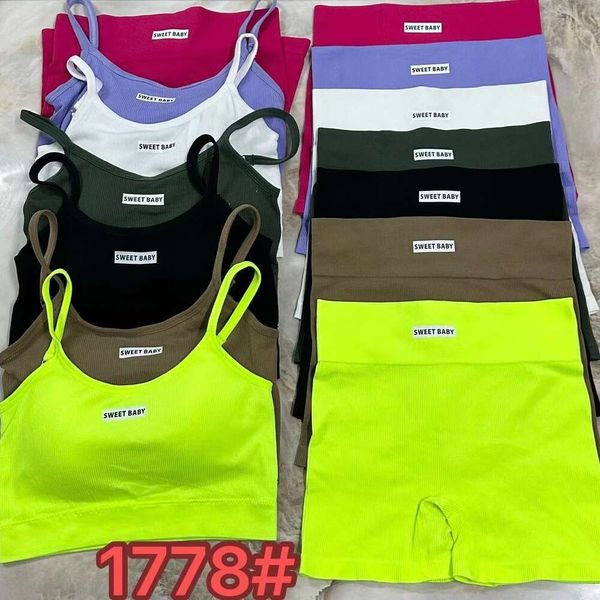 Nuovo prodotto estivo di vendita calda da donna con cuscino per il petto e set di reggicalze, canotta sportiva estiva versatile per ragazza