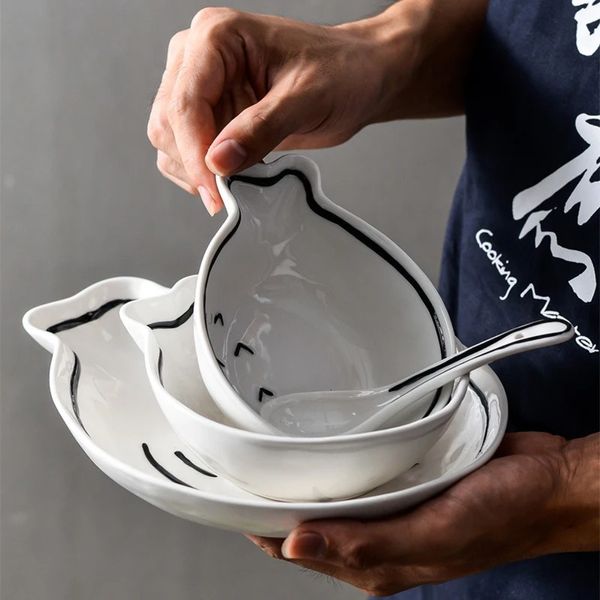 Nuovi piatti di lacrima in ceramica in stile giapponese 2024 per lacrime in stile giapponese Imposta le stoviglie di frutta Design creativo Cartoon Cartoon Lucky Cat Fish Pattern per