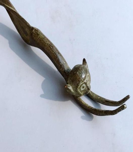 Antico supporto artigianale in ottone pentola di ferro cerimonia del tè scimmia forchetta clip accessori pentola di ferro5183247