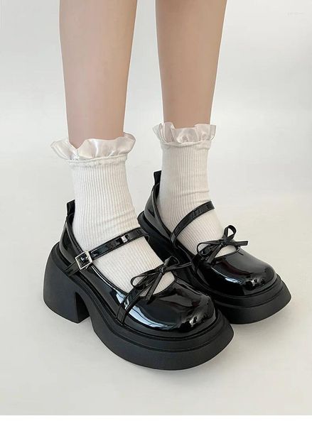 Elbise Ayakkabı Beyaz Yuvarlak Toe Japon Blok Topuk Platform Küçük Deri Kadınlar Bahar 2024 Çok yönlü Vintage Sığ Mary Jane