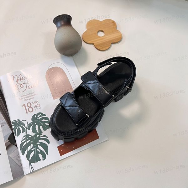 Flache Damen-Sommer-Strand-Slipper aus Leder, Mädchen-Hausschuhe, Sommer-Sandalen, modische Schuhe