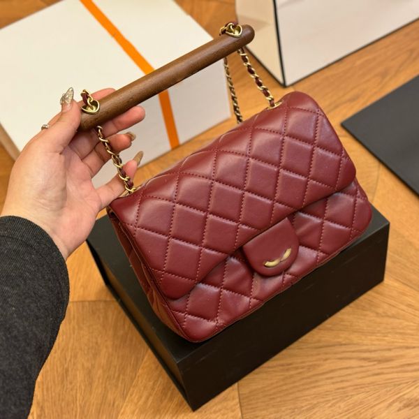 Damen Lambskin Holz Hand Totes Klassiker Mini -Klappe quadratische Quiltbeutel Gold Metall -Hardware Matelasse Crossbody Schulter Handtasche drehen Schloss Außenpreis