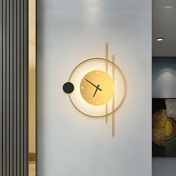 Orologi da parete Moderno Nordico Semplice Soggiorno Camera da letto Decorazione della casa Orologio da appendere alla moda Decorazione creativa Oro/Nero