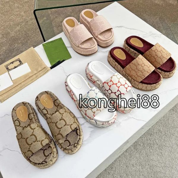 Designer Sandals ricamato pantofole Summer Boys and Girls Sandals Stampato da uomo e donne pantofole Platform Casual Platform Shoes