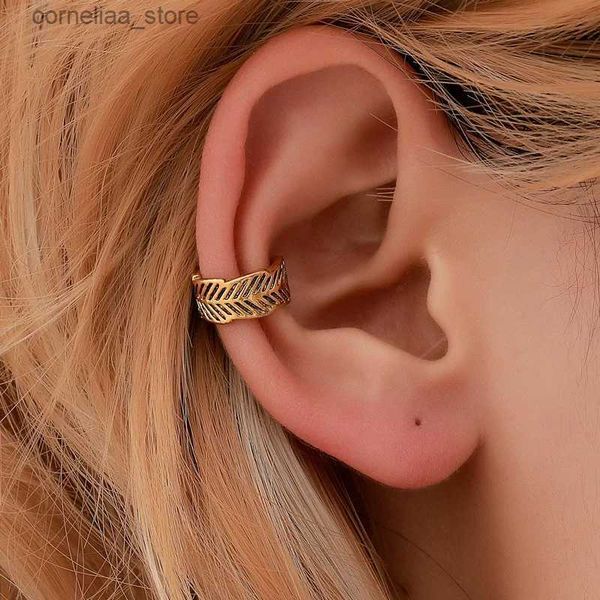 Ear Cuff Ear Cuff Polsini per orecchie in rame placcato oro retrò semplice con pianta a foglia con orecchini adatti sia per donne che per uomini Y240326