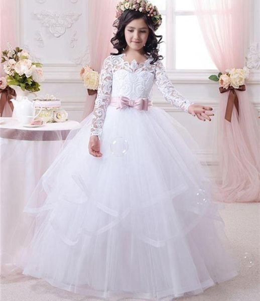 2018 Düğünler İçin Ucuz Beyaz Çiçek Kız Elbiseleri Dantel Uzun Kollu Kızlar Pageant Elbiseleri İlk Cemaat Elbise Küçük Kızlar Balo Balo B2944916