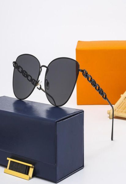 Moda Women Cat Olhe Olhos de sol Designer de moda Holiday Sun Glasses Summer Classic Cateye Touring Eyewear7795818