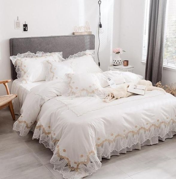 Casa têxtil 100 algodão branco rendas conjunto de cama rei rainha gêmeo tamanho cor sólida princesa roupas meninas estilo coreano capa edredão5685092