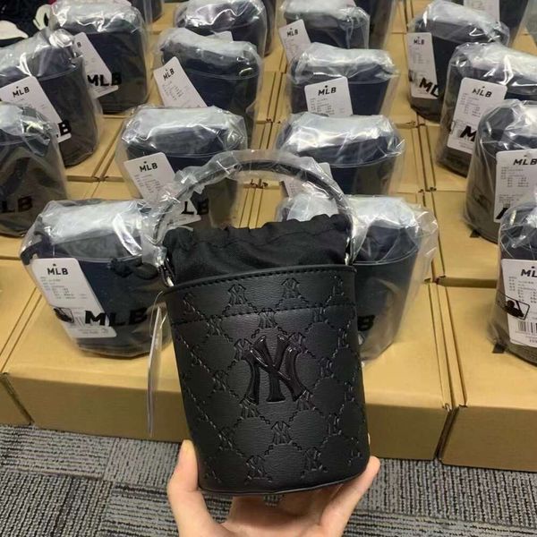 Südkorea MLB Eimer Tasche Nano Parfüm Tasche kleine runde Tasche eine Schulter Umhängetasche 2024 neue Tasche Mini Handytasche