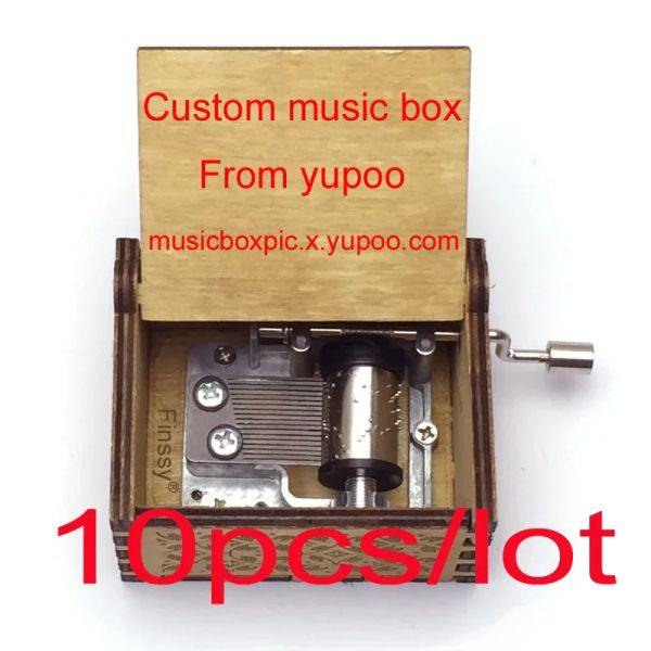 Boxes 10pcs/Lot Wholesale VIP Custom Hand Music Box dai nostri 66 temi musicali personalizza qualsiasi immagine qualsiasi testo