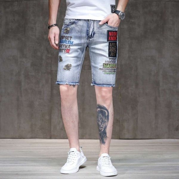 Sommer Neue Denim Shorts Nicht Mainstream Persönlichkeit Brief Biene Gestickte männer Gerade Rohr Lose Größe 5/4 Mittlere Hosen