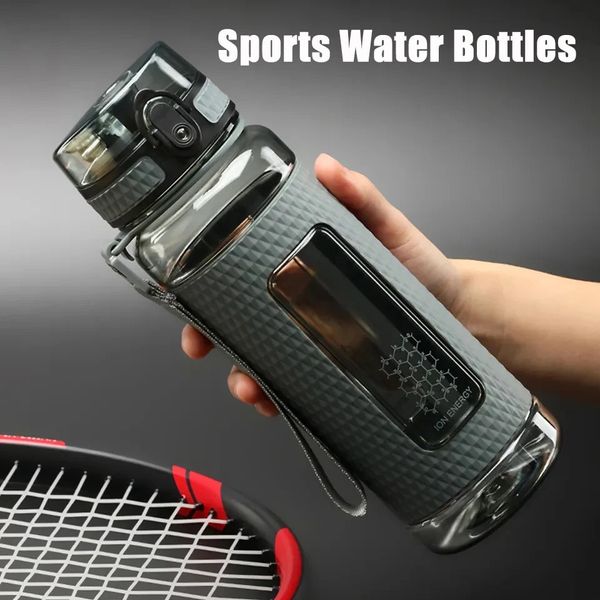 Bottiglie d'acqua sportive BPA Free Portatile a prova di perdite Bollitore da viaggio per esterni di grande capacità Bottiglia per bevande in plastica 240325