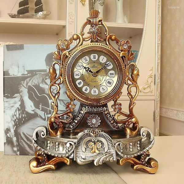 Настольные часы в европейском стиле, часы для спальни, гостиной, ретро, стол из смолы, роскошные бесшумные классические маленькие украшения для дома