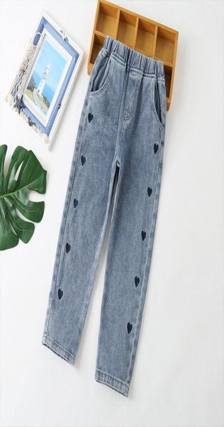 Jeans Spring- und Herbst Kids Girls Korean Casual Heart Stickerei Graublau Straight Hosen 110160 Kinder039S Denim 20215124232