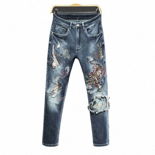 2024 Jeans da strada ricamati belli da uomo Fi Scratch Design Trend Retro Pantaloni stretti da uomo di fascia alta o6ur #