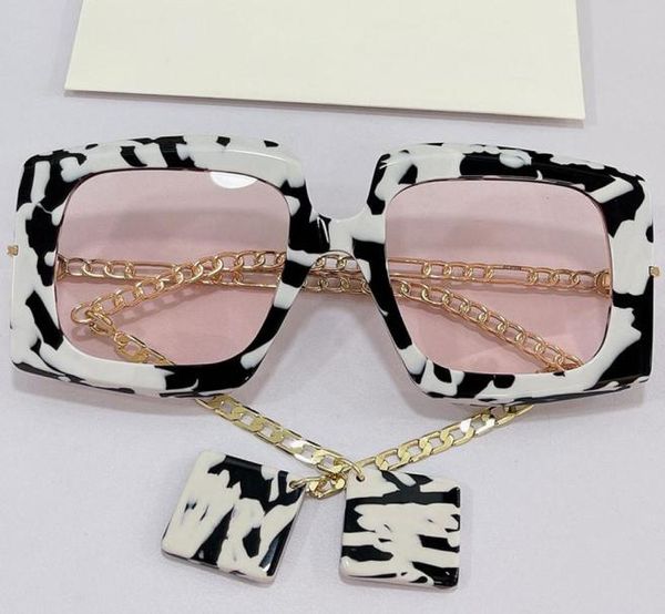 Женские солнцезащитные очки 0722S, модная классическая черно-белая оправа в тон, розовые линзы, металлическая цепочка, дужки с подвеской, индивидуальность6795835