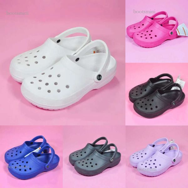 2024 NUOVI SANDALS CLOG CLOG SANDALS UOMINI DONNA DONNA SANGE SUSCIMENTO SLIPER SCHEDE IN MAGLIORE IMPERATIVI BIANCHE NERO ALL'USIMENTO BIANCHE INSOPESA DELL'OSSOPIO BASSI DA CASCHI DEGUALE SCARPE OUTDOOR