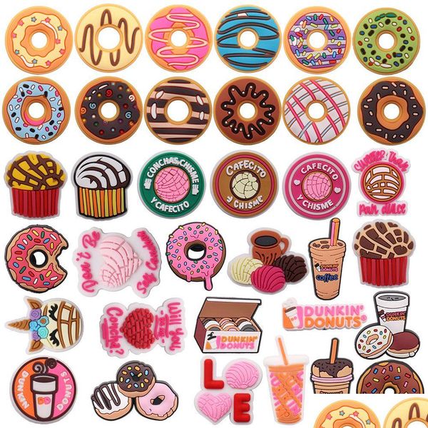 Parti di scarpe Accessori Commercio all'ingrosso 100 pezzi Pvc Cibo Ciambelle Biscotto al caffè Cuore d'amore Cupcake Charms Uomo Donna Fibbia Decorazioni per Br Dho6X