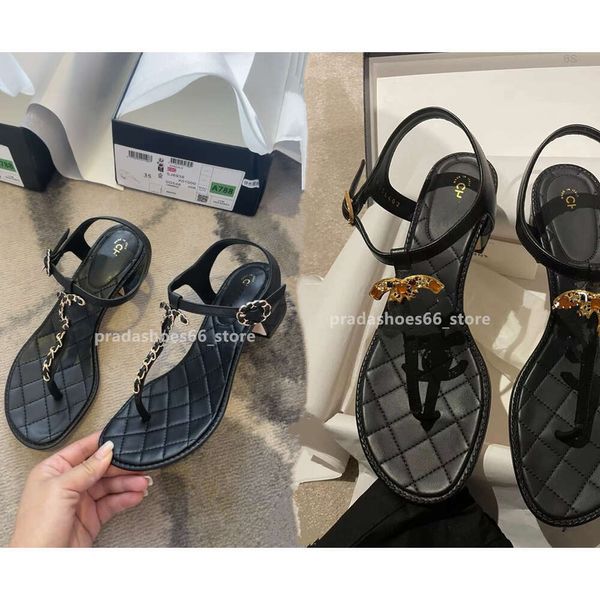 6s New Flats sandalo Scarpe da donna canale 2024 Summer Beach Clip Toe Slides Luxury Brand Designer Infradito Sandali a catena trapuntati tacco basso Pantofole da donna tn