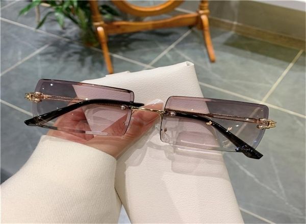 Quadratische rahmenlose Clip-Sonnenbrille für Damen, ganze Retro-Vintage-Designer-Mode-Sonnenbrille und Mann-Legierung, goldenes Auto 2205187798952