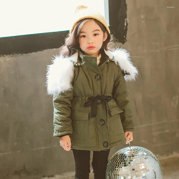 Giù Cappotto 2024 della ragazza di Inverno Del Cotone Per Bambini Cappello di Pelliccia Nastro Cravatta Verde Esercito Moda Usura 110-150 cm!