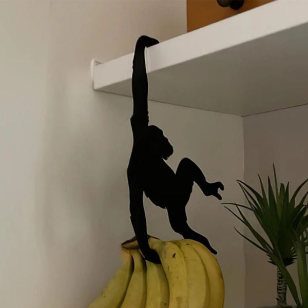 Trilhos em forma de macaco preto ferro rack de armazenamento engraçado durável chave cabide manter fresco banana titular cozinha gadgets porta parede roupas gancho