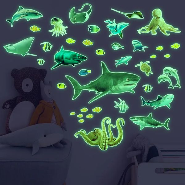 Adesivi 3D Adesivi murali squalo luminoso Fluorescente Mondo sottomarino Glow In The Dark Decalcomanie da muro per camerette Ragazzi Camera da letto Decorazioni per la casa