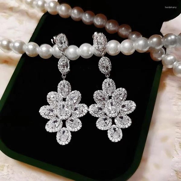 Brincos de parafuso prisioneiro europeu e americano indústria pesada luxo flor tridimensional cheia de diamantes temperamento requintado