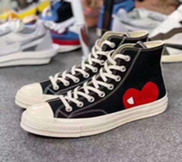 2021 Neue Luxus klassische Skate -Schuhe Chuck Canvas gemeinsam Big Eyes High Top Dot Heart Frauen Männer Mode Designer Sneakers ChaU8543001