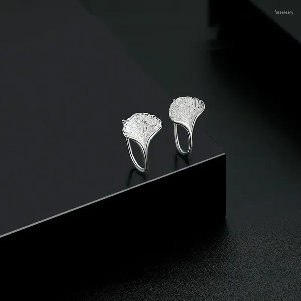 Orecchini a cerchio S999 Foglia argento sterling Dolce temperamento a forma di C Fori semplici Clip per orecchio per le donne Accessori per gioielli da sposa