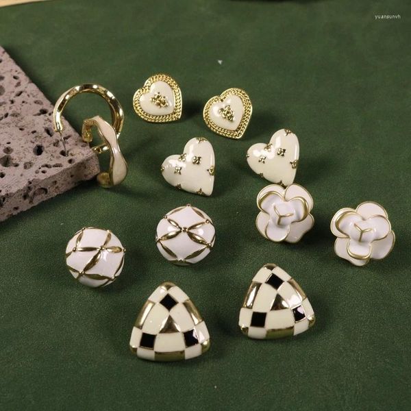 Orecchini a lobo Smalto bianco Cuore Triangolo Fiore Brincos Gioielli Accessori vintage moderni