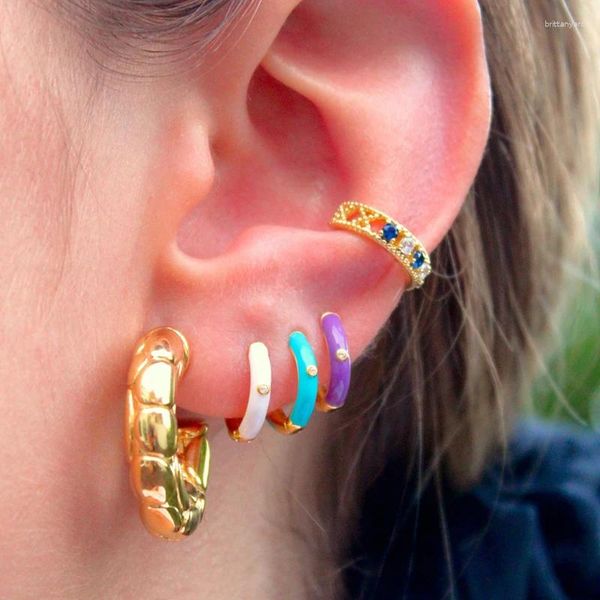 Brincos de argola tiande cor dourada huggie para mulheres esmalte colorido zircão orelha manguito 2024 joias da moda atacado