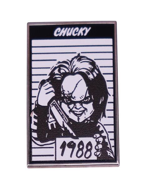 Assustador chucky com faca pino broche a boneca malvada para child039s jogar emblema colecionável filme de terror jóias decor2393540