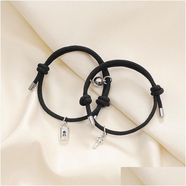 Charm-Armbänder, romantisches Magnetarmband, Paar, klassisches Schlüsselschloss, Paar, Braslet, Glücksbringer, schwarzes rotes Seil, Jubiläumsgeschenk, Attract Br Otavp