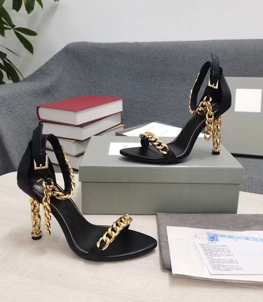 2024 famosa estate tom ford tacco alto scarpa elegante sandali in pelle di vitello rifiniti con catena scarpe catena d'oro da donna tacchi lady gladiatore sandali elegante camminata EU35-43