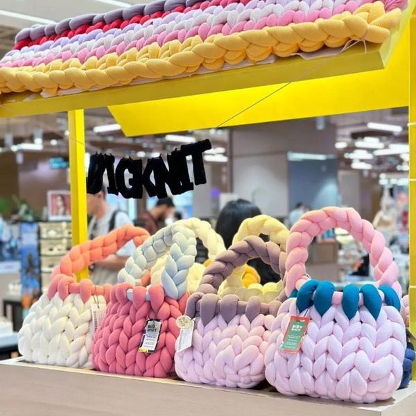 Abendtaschen Handgemachte Häkelhandtaschen Candy Farbe Gewebte Tote Designer Stricken Für Frauen Luxus Umhängetasche Hohl Hobo Weibliche Kupplung