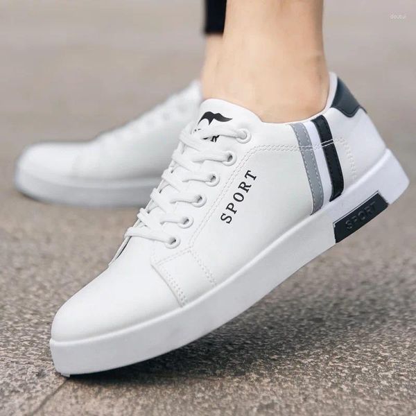 Sapatos casuais primavera e verão homens couro respirável esportes versáteis tênis de moda vulcanizada