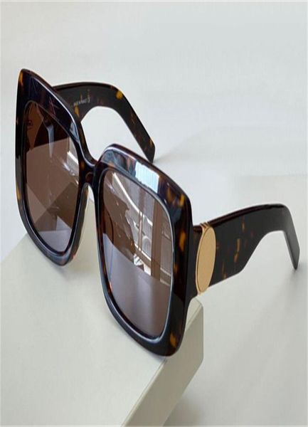 Modedesign-Sonnenbrille 1360 quadratischer Blechrahmen Street Pop Avantgarde-Stil hochwertige Outdoor-UV400-Schutzbrille mit G4610819