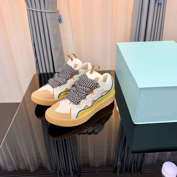 2024 Yeni BL Tasarımcı Lanvine Ayakkabı Deri Burucu Spor Ayakkabıları Lüks Gündelik Ayakkabılar Erkek Kadınlar Olağanüstü Emed Mens Trainers Calfskin Kauçuk Sneaker Nappa Platform Platformu