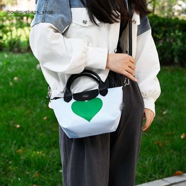 Borsa di design diagonale nuovissima borsa Love Bag a mano in nylon con tracolla
