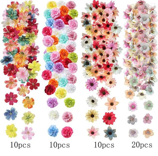 Dekorative Blumen 50pcs zufällige Farbe Mischung künstlicher Rose gefälschte Heimatkoration Hochzeit Dekoration Kuchen Verzierlinge Handwerk Handwerk Accessoire